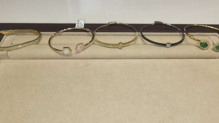 Bracciali